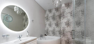 Como decorar o espelho da casa de banho com materiais reciclados
